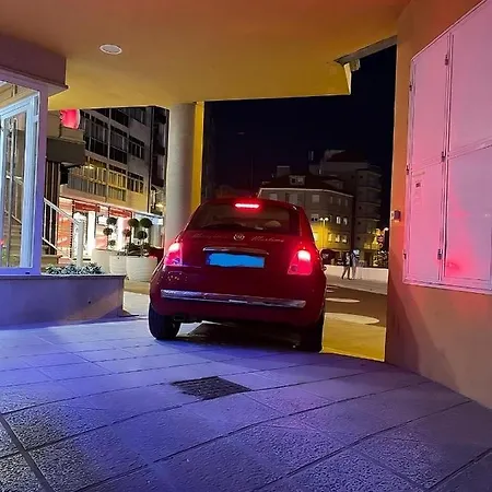 Piso En Primera Linea De La Playa De Silgar 아파트 산신소