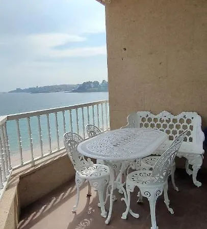 Piso En Primera Linea De La Playa De Silgar Apartment