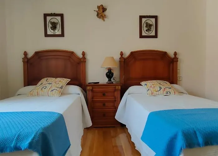 Daire Piso En Primera Linea De La Playa De Silgar